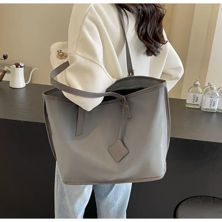 Women Large Capacity Nylon Tote Bag Brown — feature 15