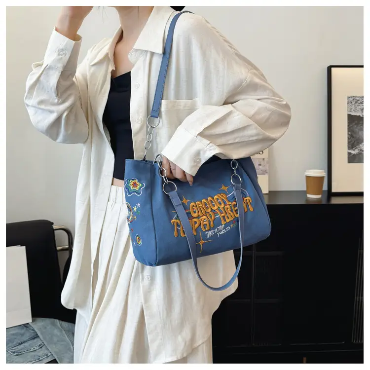 Black Graphic Canvas Shoulder Bag for Women 2024 — feature 18