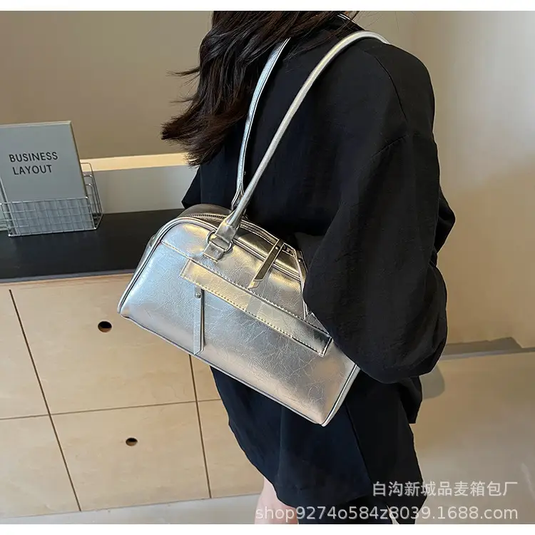 Retro Brown Shoulder Bag for Women 2026 — feature 15