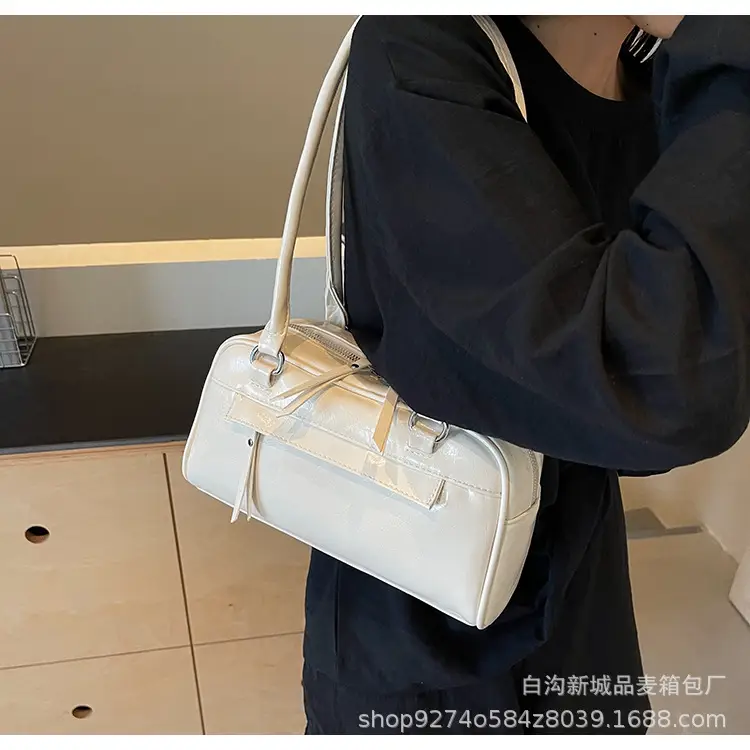 Retro Brown Shoulder Bag for Women 2026 — feature 17