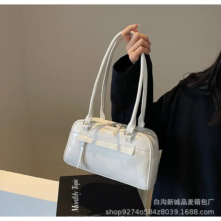 Retro Brown Shoulder Bag for Women 2026 — feature 20