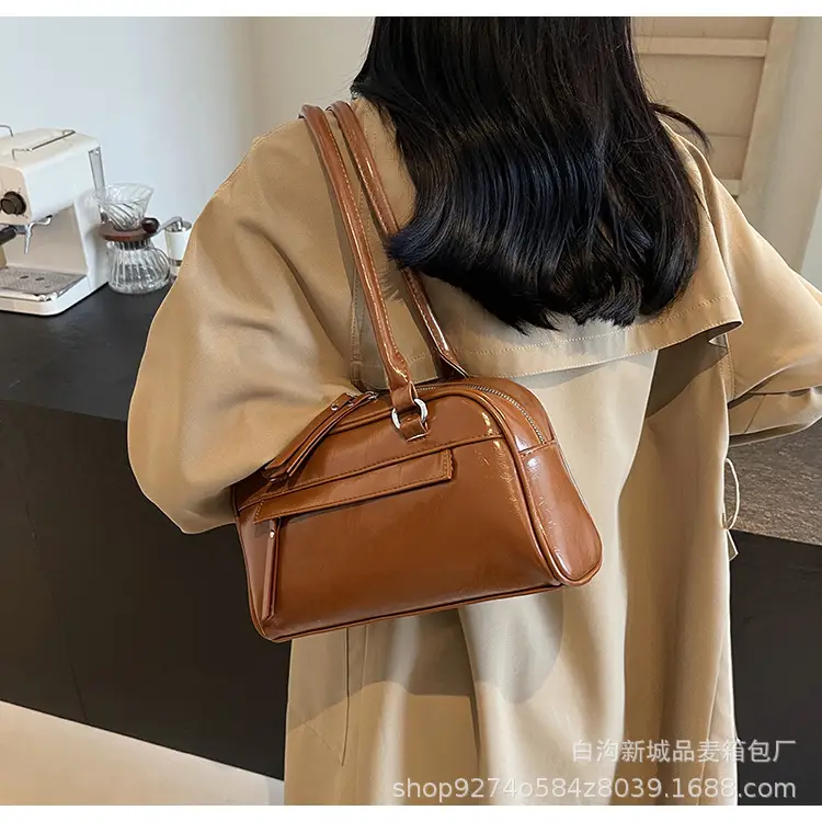 Retro Brown Shoulder Bag for Women 2026 — feature 23