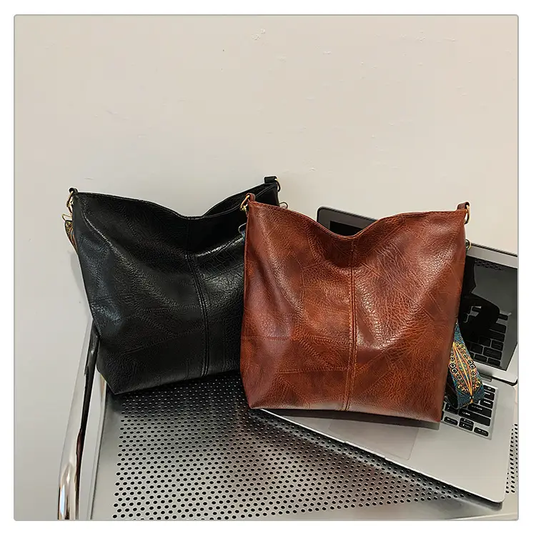 Retro Brown Leather Shoulder Bag with Wide Strap — feature 39