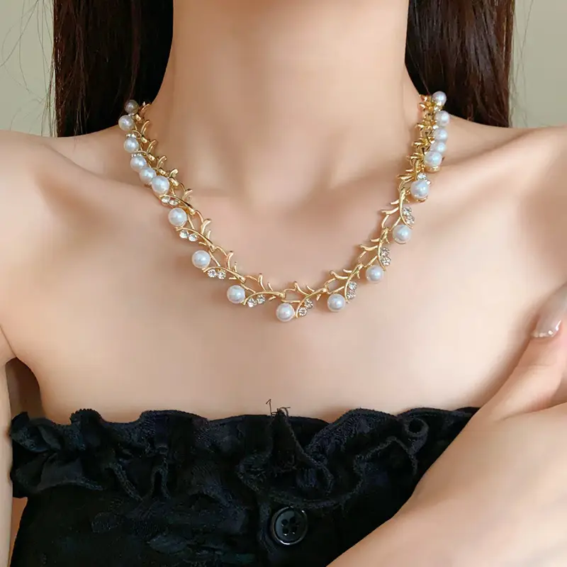 Gold Pearl Clavicle Necklace for Women — feature 19