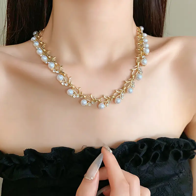 Gold Pearl Clavicle Necklace for Women — feature 20