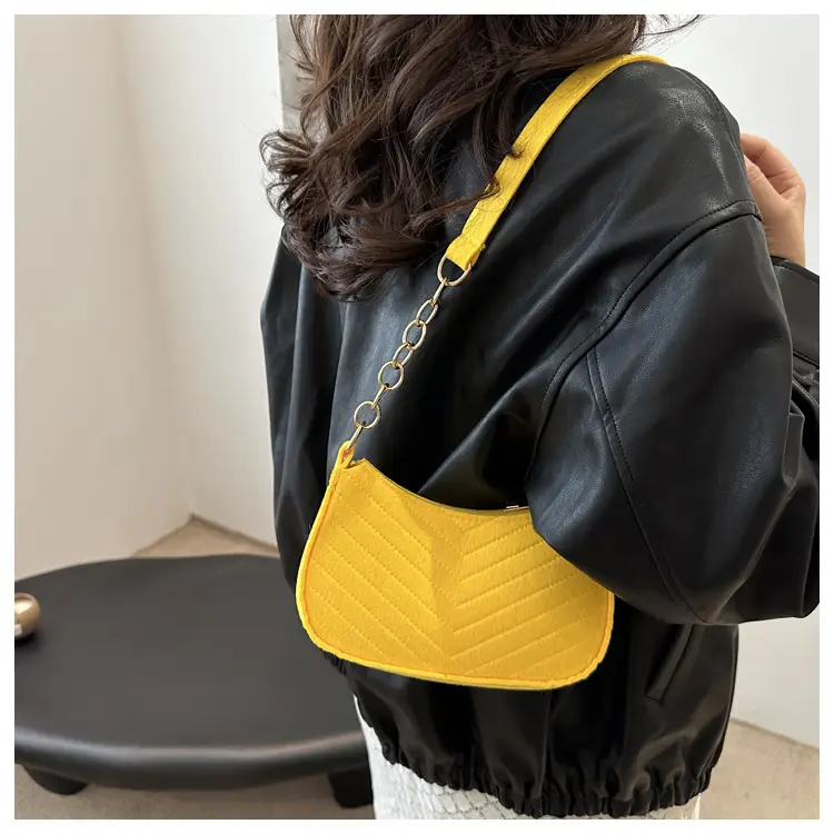Rhomboid Shoulder Bag Grey Gold Pom Pom — feature 13