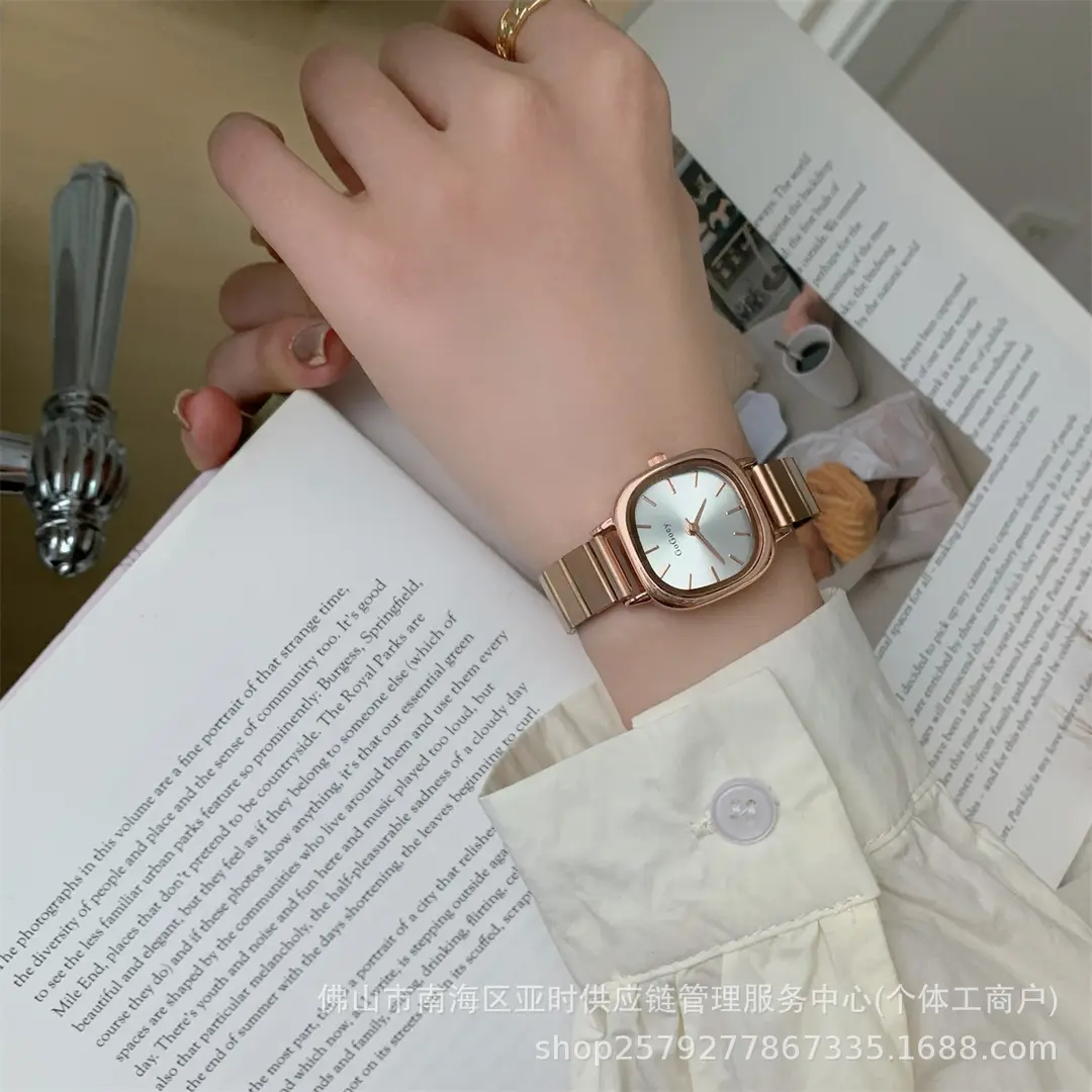 Cross-border hot chain watch female students simple temperament casual folding buckle female watch quartz watch manufacturers wholesale — feature 19