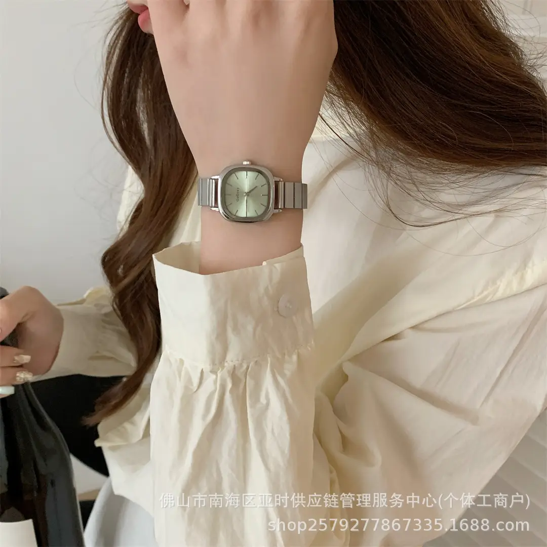 Cross-border hot chain watch female students simple temperament casual folding buckle female watch quartz watch manufacturers wholesale — feature 21