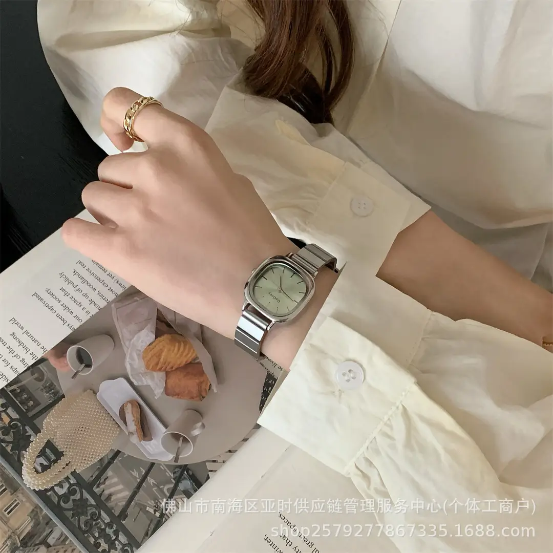 Cross-border hot chain watch female students simple temperament casual folding buckle female watch quartz watch manufacturers wholesale — feature 23