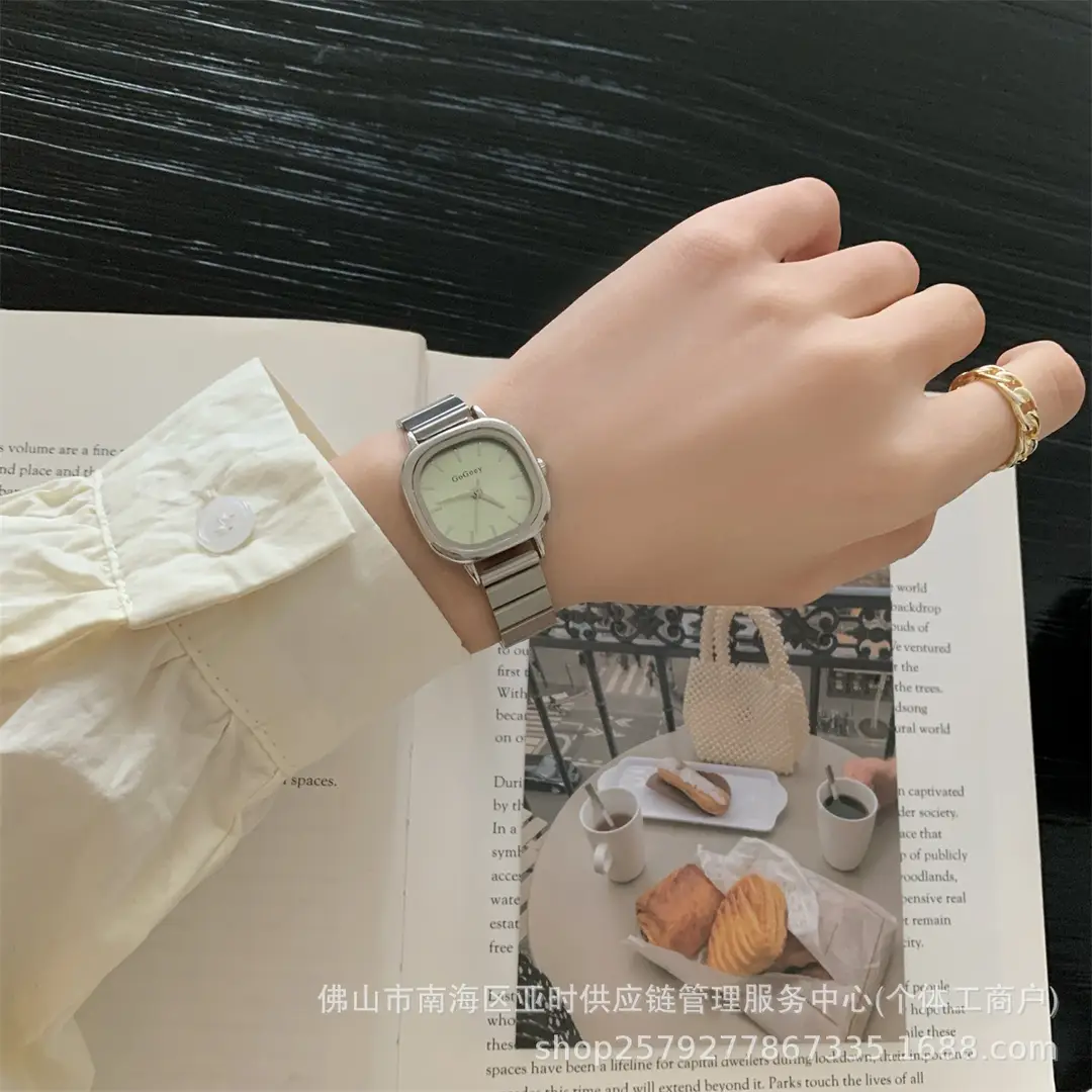 Cross-border hot chain watch female students simple temperament casual folding buckle female watch quartz watch manufacturers wholesale — feature 24
