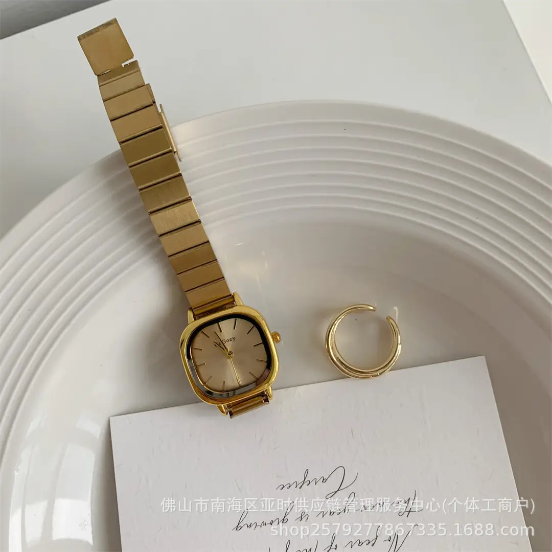 Cross-border hot chain watch female students simple temperament casual folding buckle female watch quartz watch manufacturers wholesale — feature 5