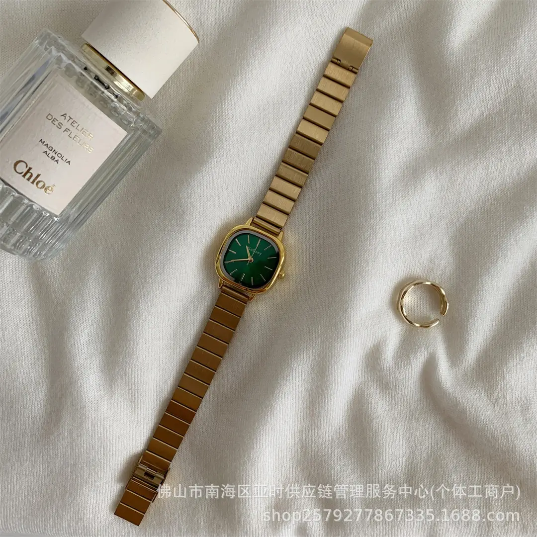 Cross-border hot chain watch female students simple temperament casual folding buckle female watch quartz watch manufacturers wholesale — feature 6