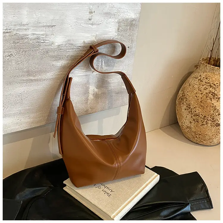 Korean Style Lazy Style Shoulder Bag Large Capacity Tan — feature 11