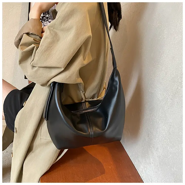 Korean Style Lazy Style Shoulder Bag Large Capacity Tan — feature 24