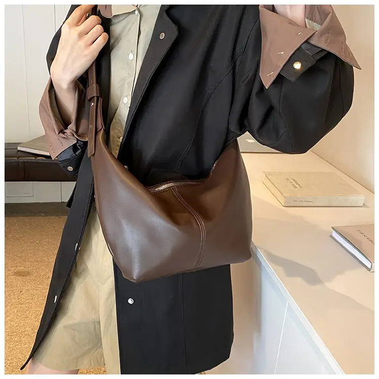 Korean Style Lazy Style Shoulder Bag Large Capacity Tan — feature 31