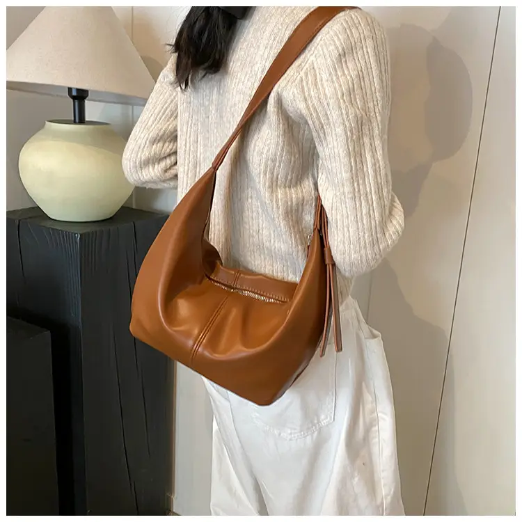 Korean Style Lazy Style Shoulder Bag Large Capacity Tan — feature 35
