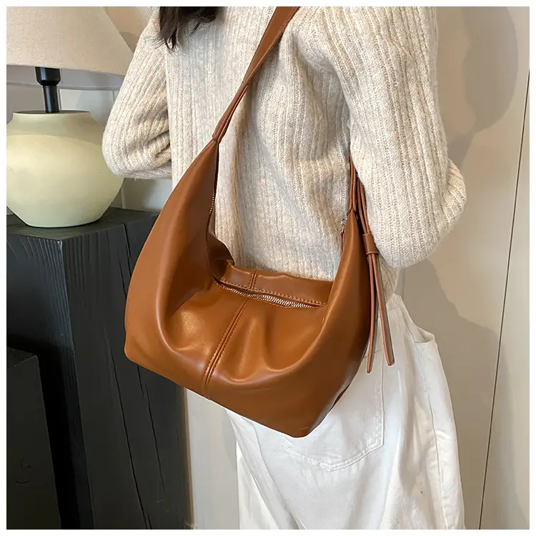 Korean Style Lazy Style Shoulder Bag Large Capacity Tan — feature 36
