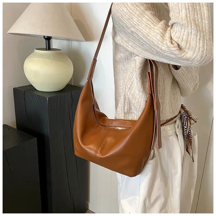 Korean Style Lazy Style Shoulder Bag Large Capacity Tan — feature 37