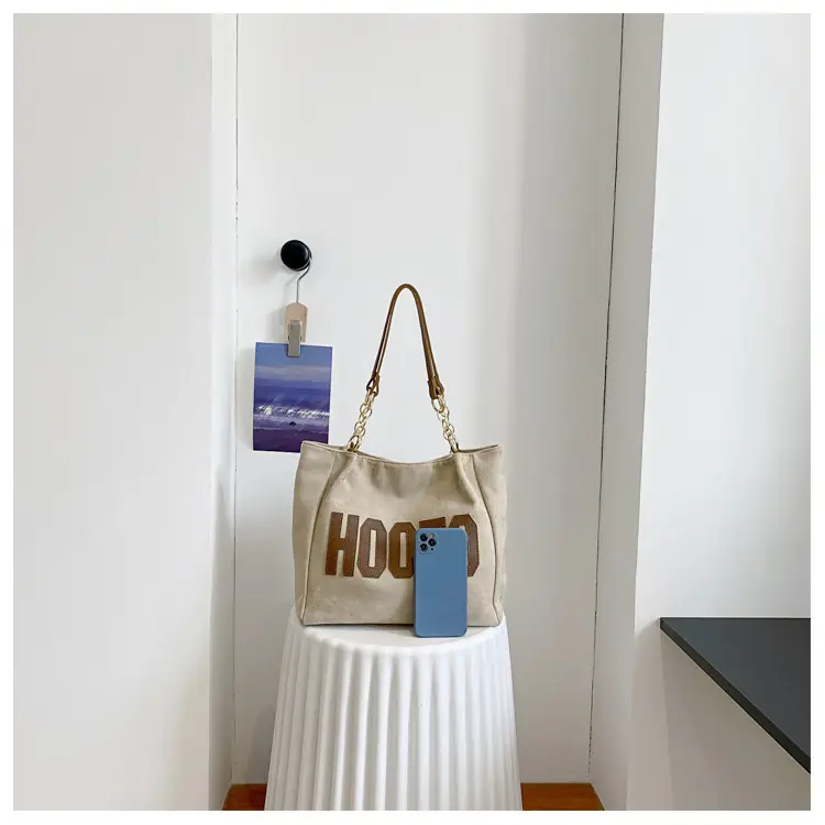 Large Capacity Korean Style Letter Shoulder Bag for Women — feature 45