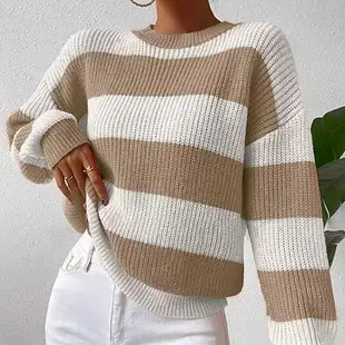 Women's Off-Shoulder Knitted Sweater Solid Color — feature 5