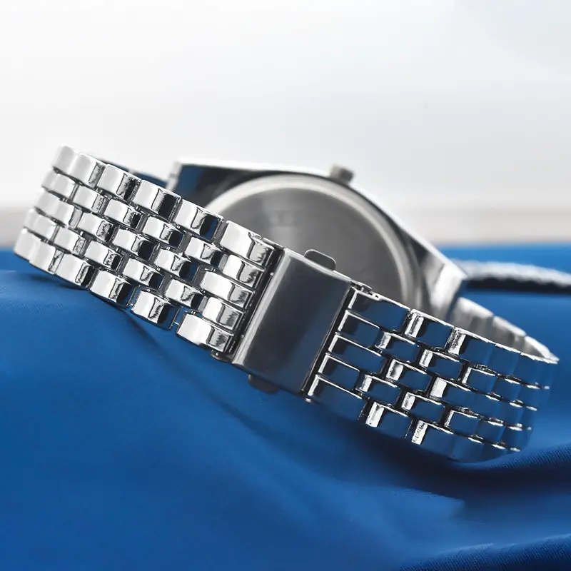 Men Women Steel Band Quartz Watch Light Blue Dial - Image 20
