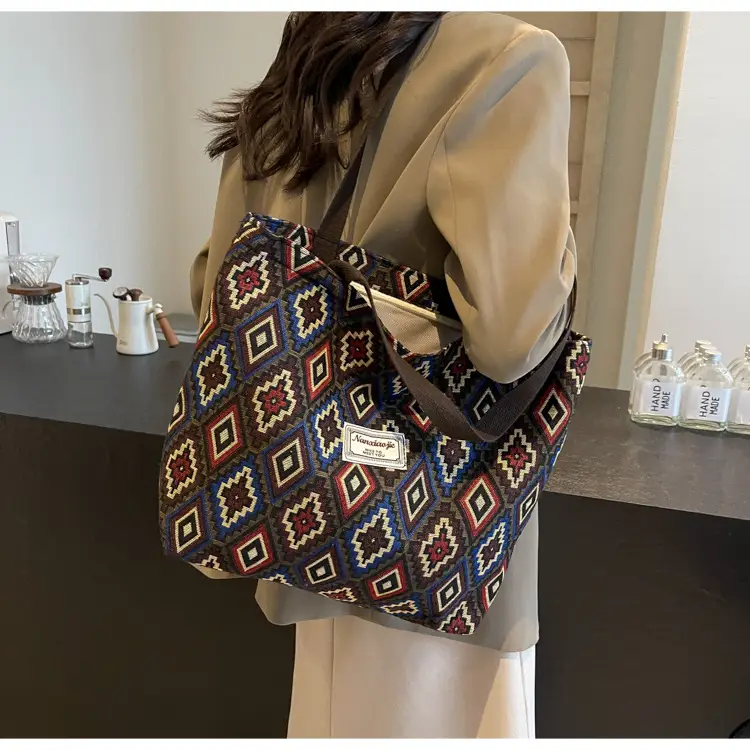 Women Retro Patterned Canvas Shoulder Crossbody Bag 2024 — feature 28