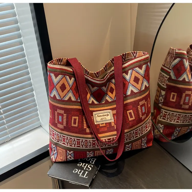 Women Retro Patterned Canvas Shoulder Crossbody Bag 2024 — feature 40