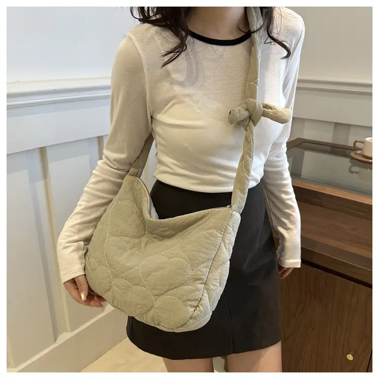 Women's Quilted Shoulder Bag Cream 2024