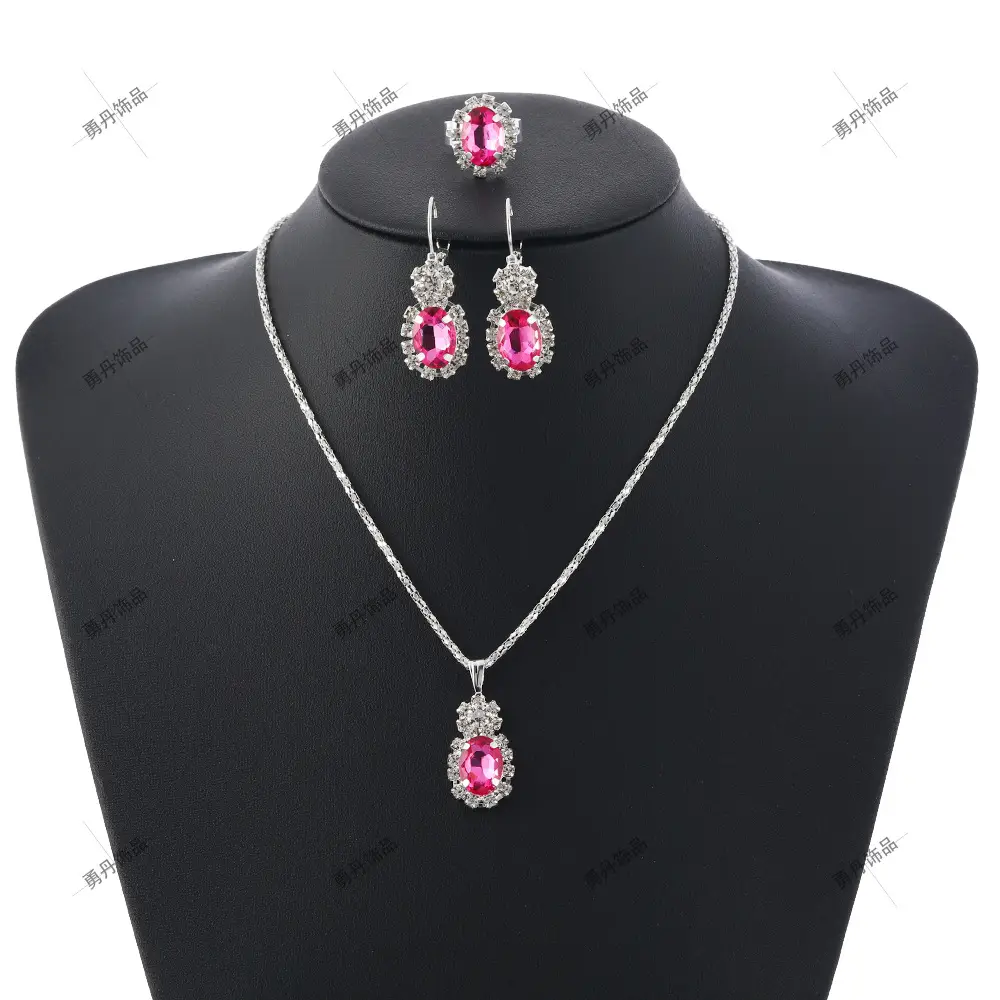 Heart Shaped 3-Piece Jewelry Set with Diamonds - Image 38