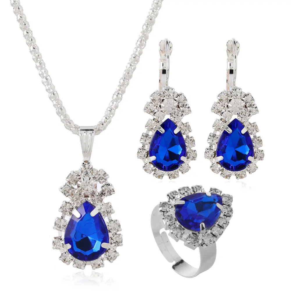 Heart Shaped 3-Piece Jewelry Set with Diamonds - Image 40