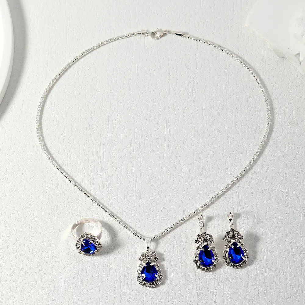 Heart Shaped 3-Piece Jewelry Set with Diamonds — feature 5