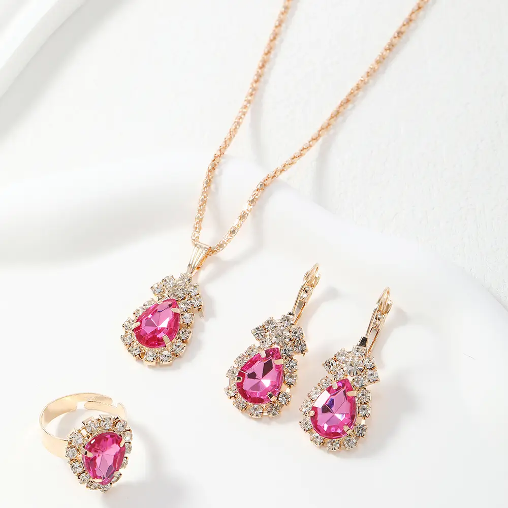 Heart Shaped 3-Piece Jewelry Set with Diamonds - Image 11