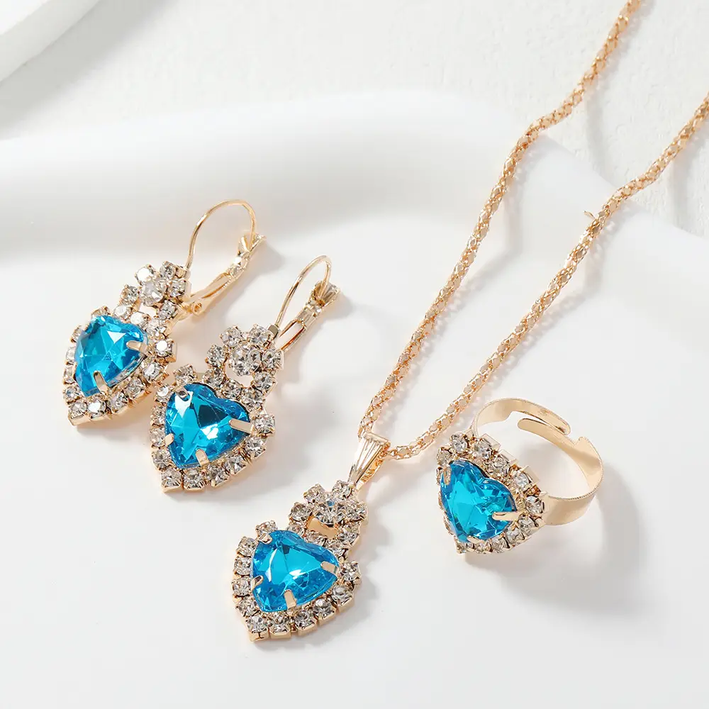 Heart Shaped 3-Piece Jewelry Set with Diamonds - Image 17
