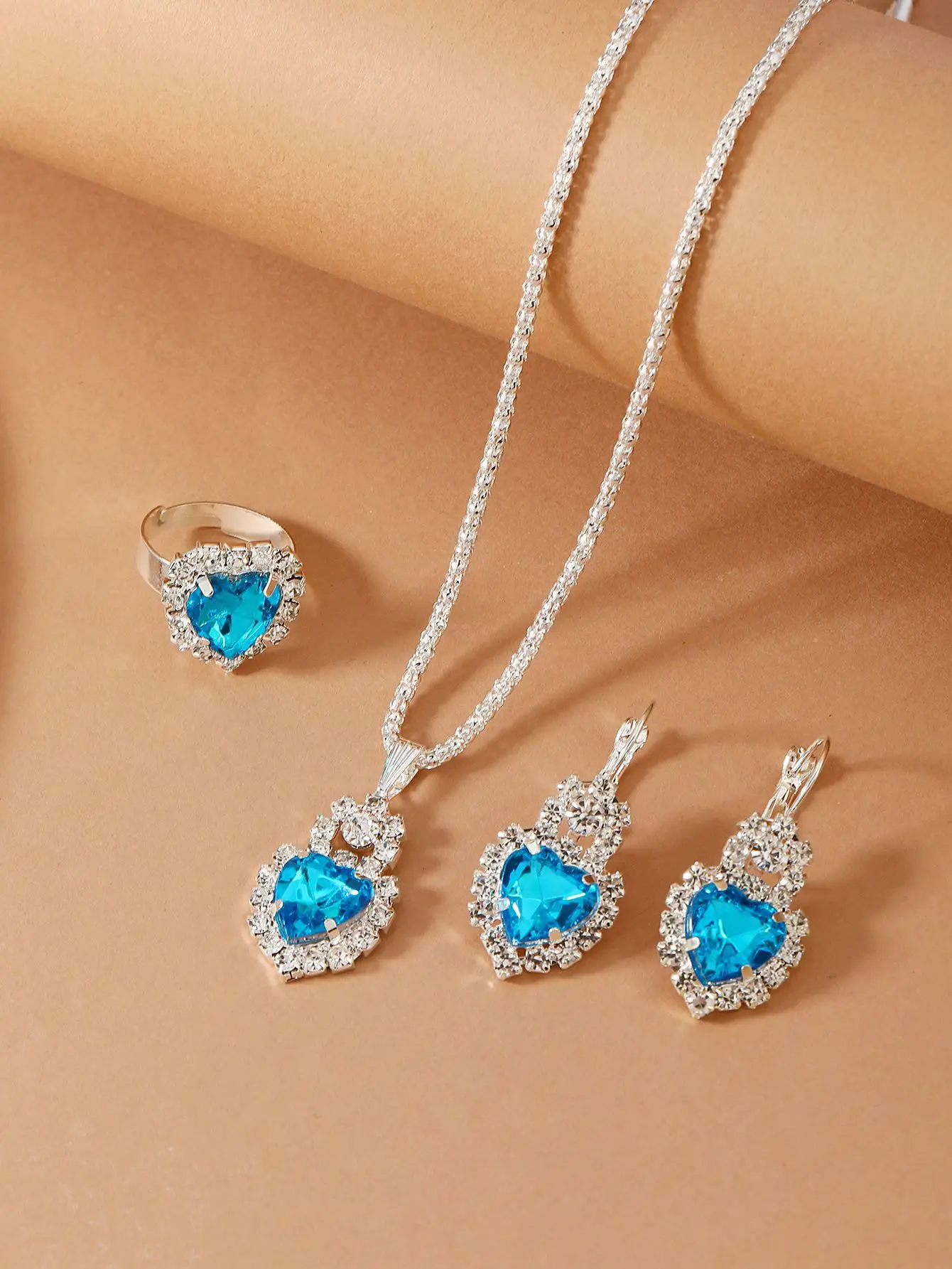 Heart Shaped 3-Piece Jewelry Set with Diamonds - Image 2