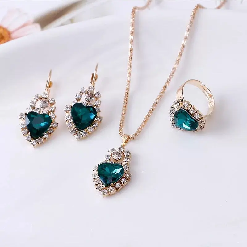 Heart Shaped 3-Piece Jewelry Set with Diamonds - Image 22