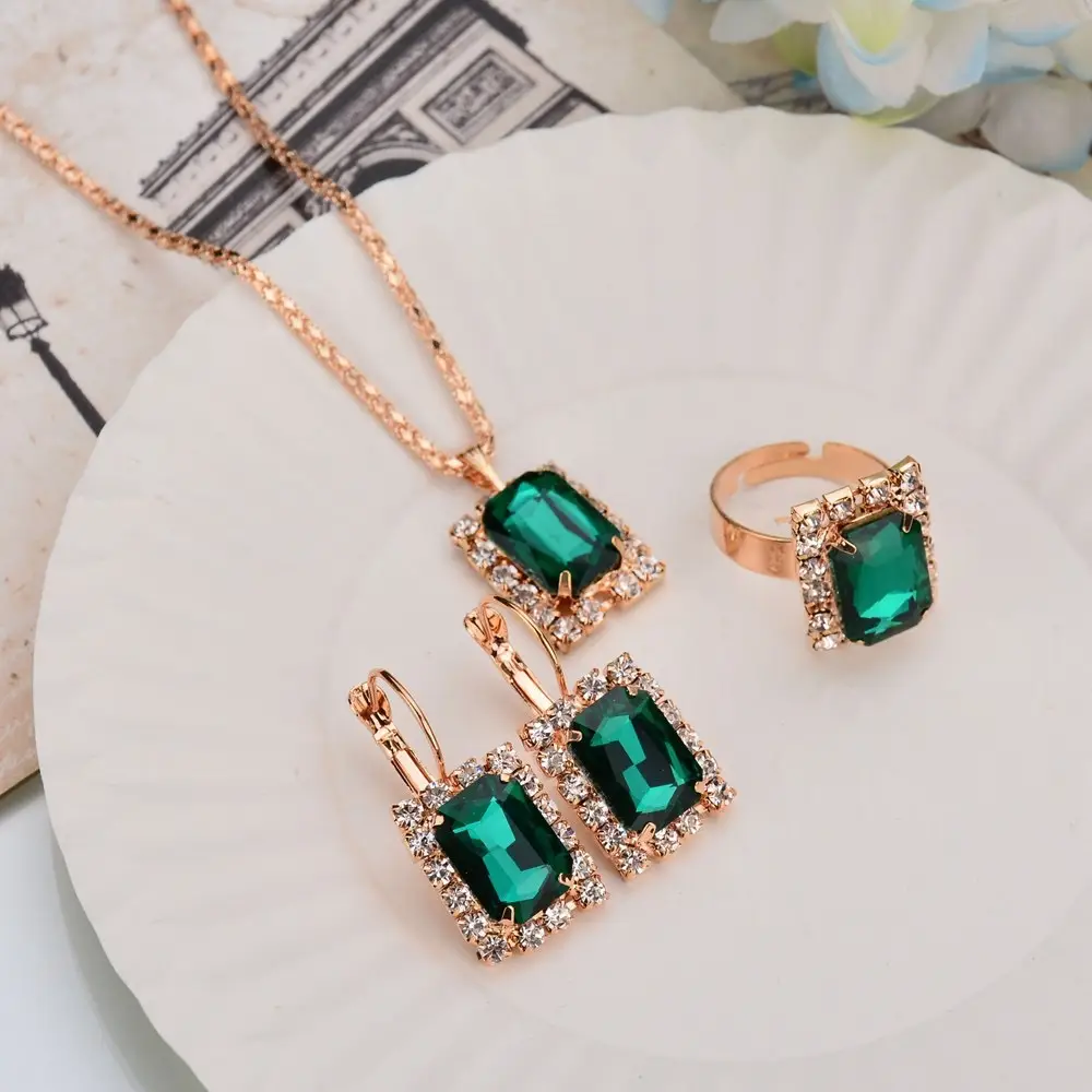 Heart Shaped 3-Piece Jewelry Set with Diamonds