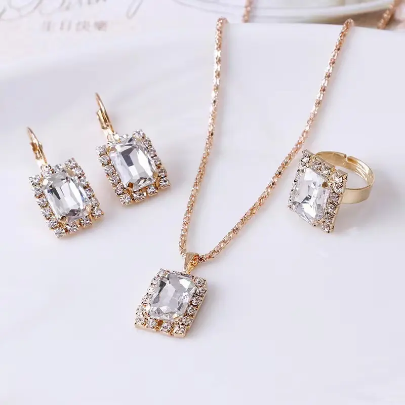Heart Shaped 3-Piece Jewelry Set with Diamonds - Image 28