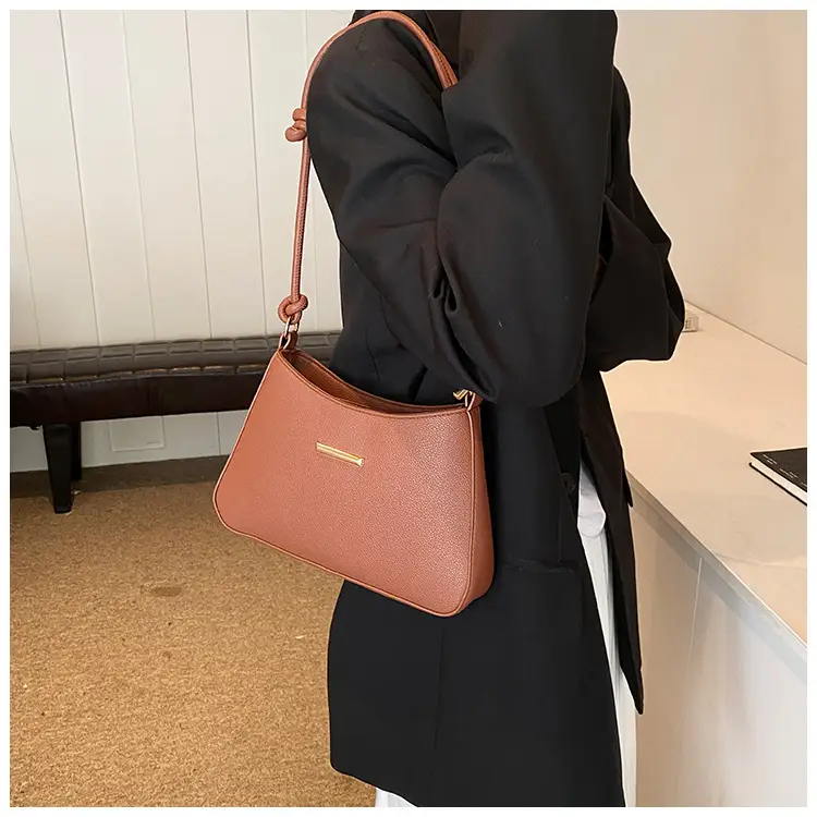 Black High-End Shoulder Bag for Women 2024 — feature 16