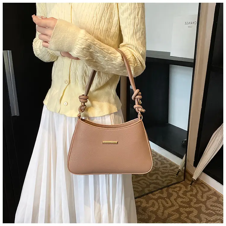 Black High-End Shoulder Bag for Women 2024 — feature 20
