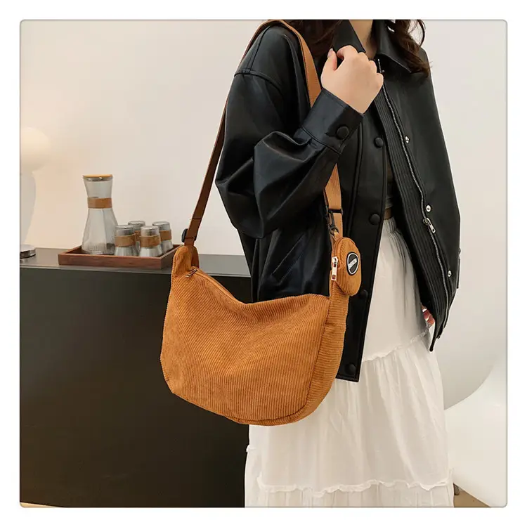 Pink Knitted Shoulder Bag Large Capacity Korean Style — feature 14