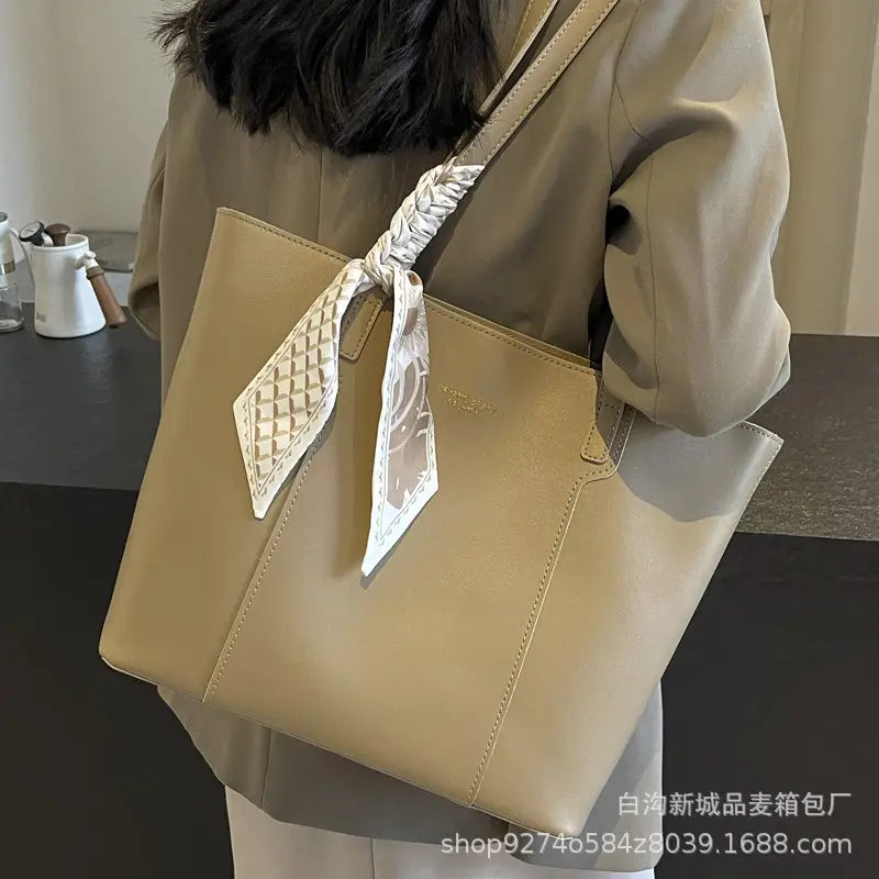 Vintage Style Large Shoulder Bag for Women 2026 - Image 7