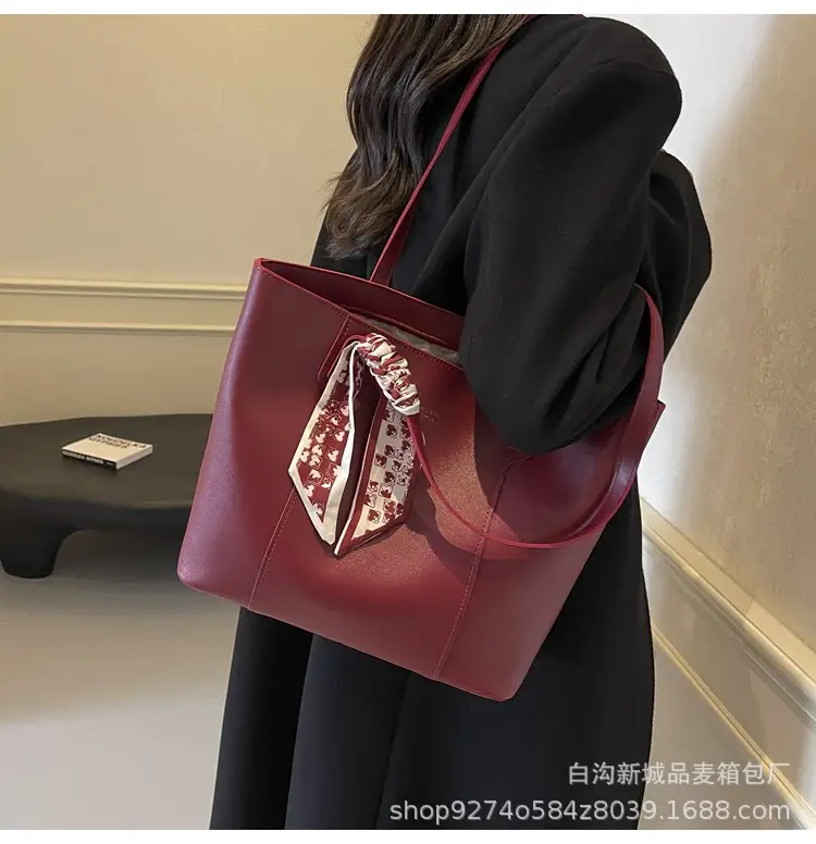 Vintage Style Large Shoulder Bag for Women 2026 — feature 18