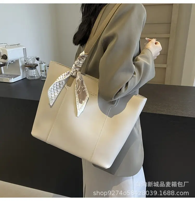 Vintage Style Large Shoulder Bag for Women 2026 — feature 26