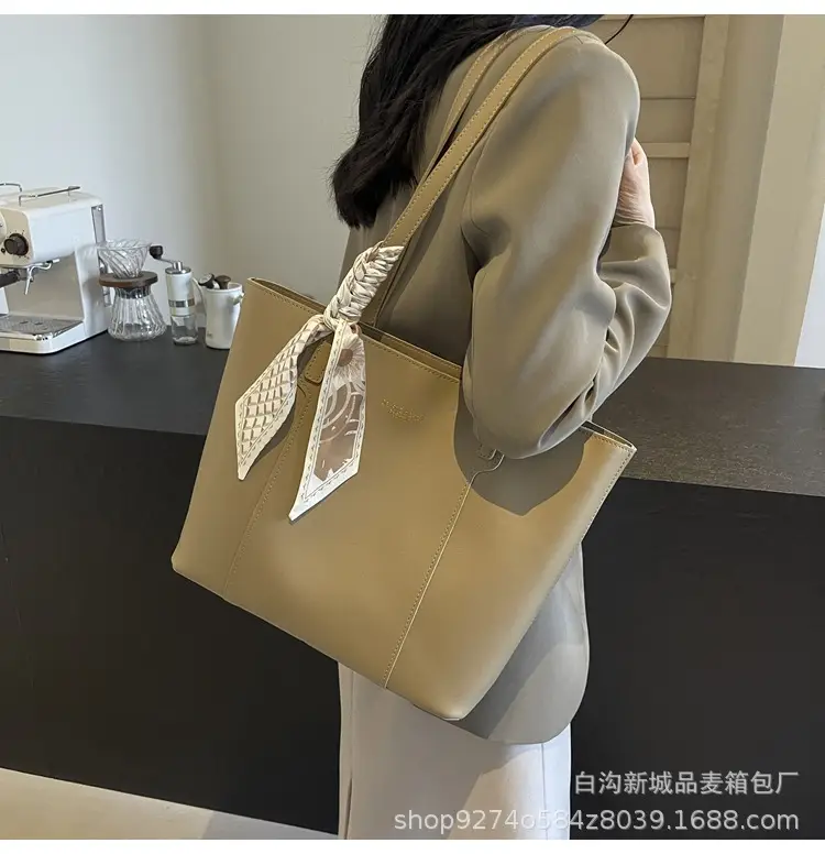 Vintage Style Large Shoulder Bag for Women 2026 — feature 27