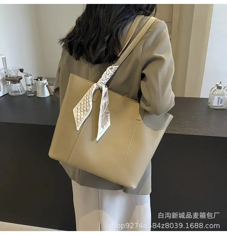 Vintage Style Large Shoulder Bag for Women 2026 — feature 28