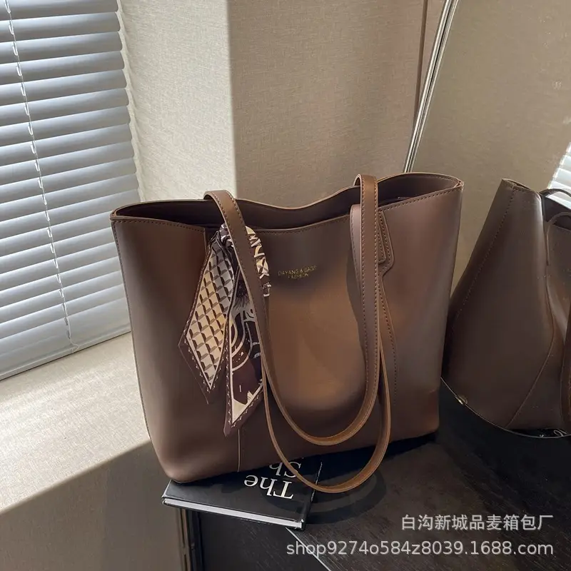 Vintage Style Large Shoulder Bag for Women 2026 - Image 3