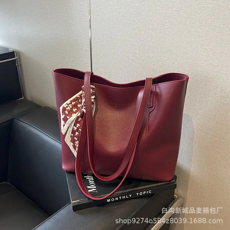 Vintage Style Large Shoulder Bag for Women 2026 - Image 5
