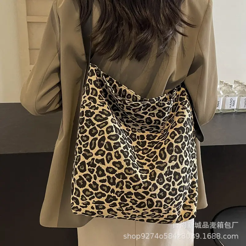 Leopard Print Large Canvas Shoulder Bag for Women - Image 5