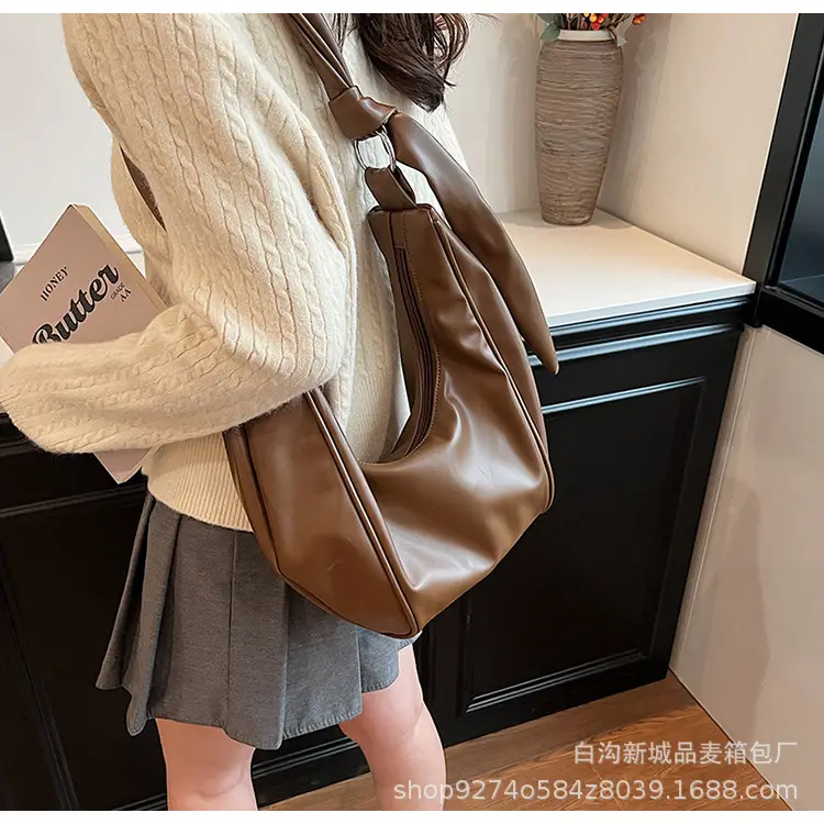 Retro Brown Leather Shoulder Bag for Women 2026 — feature 14