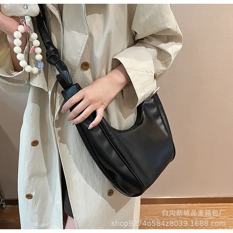 Retro Brown Leather Shoulder Bag for Women 2026 — feature 17